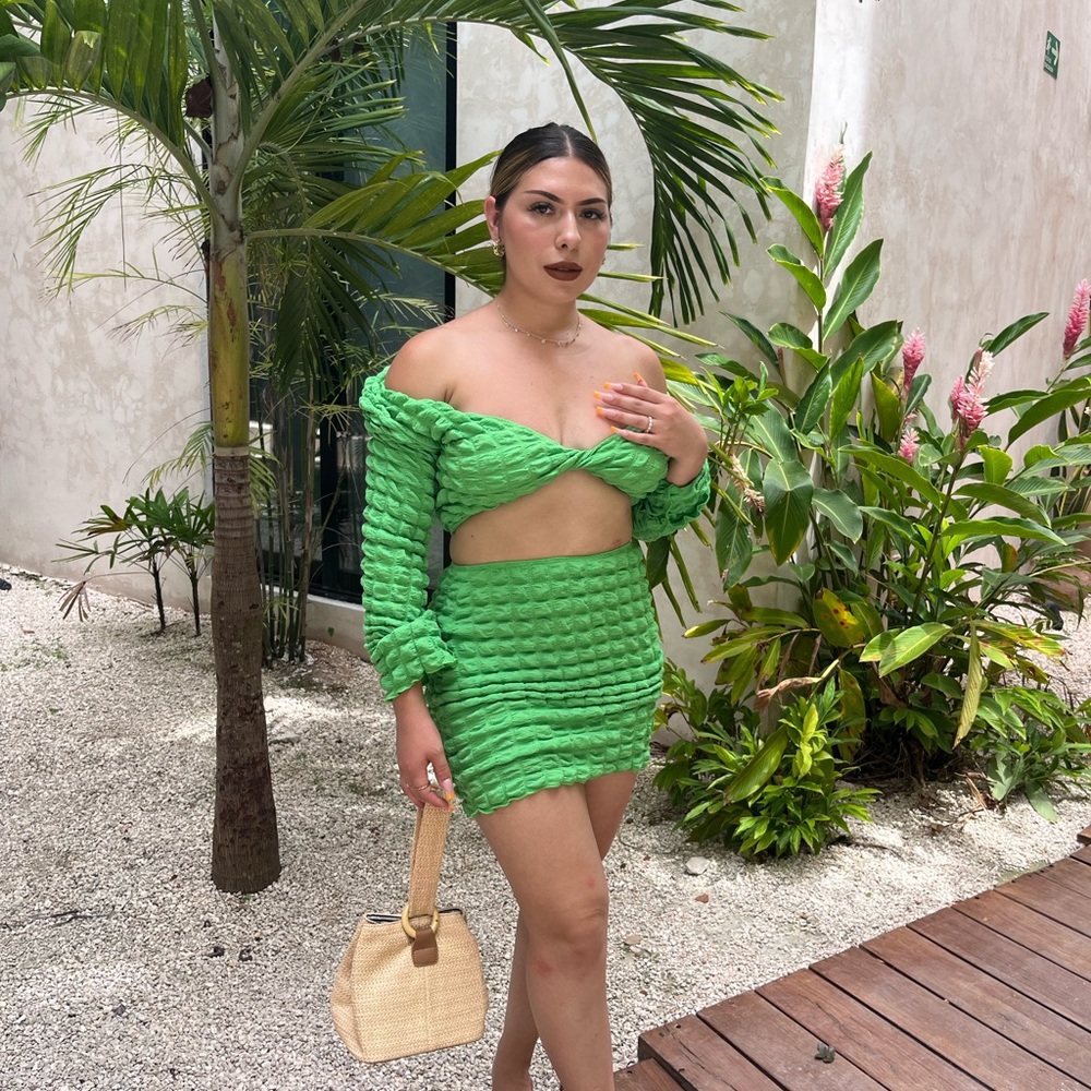Vibrant Green Off-Shoulder set
